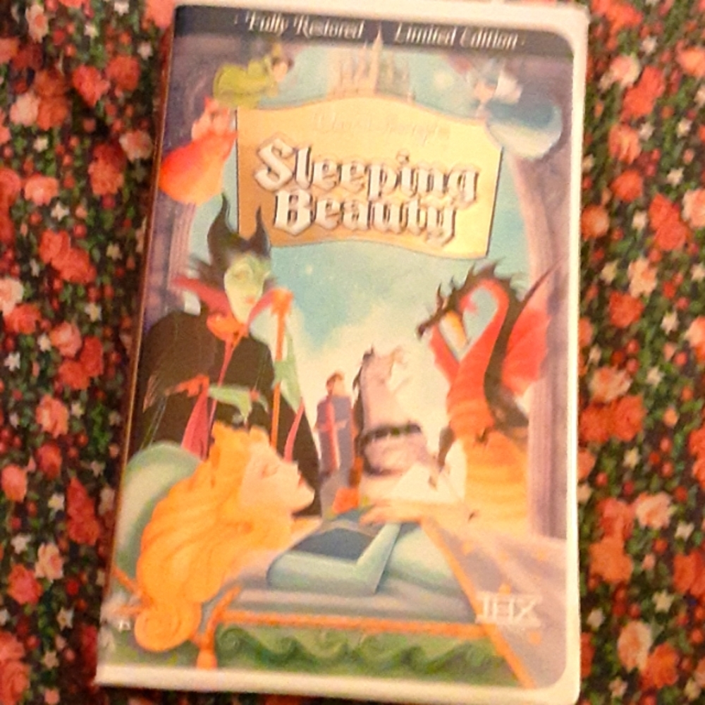 Disney's VHS tape sleeping beauty